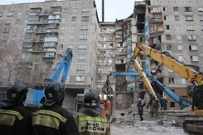 Взрыв газа в Магнитогорске.обрушен подъезд 9и этажного дома. | Пикабу