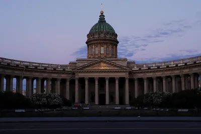 Куда сходить вечером в Санкт-Петербурге?