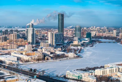 Фотографии весны в Екатеринбурге в 2020 году, снег весной в Екатеринбурге -  17 марта 2020 - e1.ru