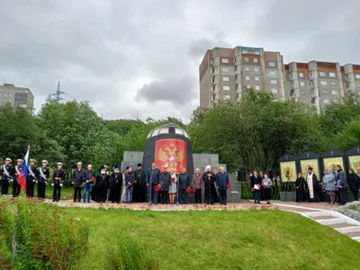 Мемориал экипажу атомного подводного крейсера «Курск» — Википедия