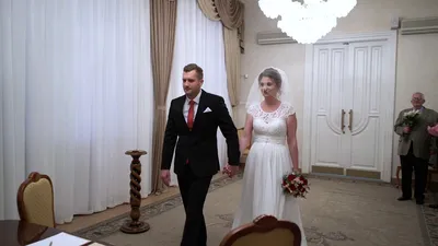 В самом сердце Москвы: камерная свадьба в лофте - Weddywood