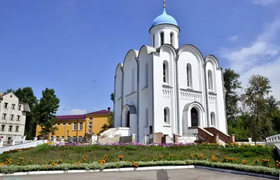 Аномальное октябрьское бабье лето в Иркутске: на улице днем 13 октября до  +24°С - IrkutskMedia.ru