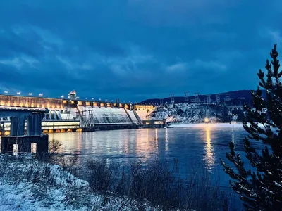 Водосброс на Красноярской ГЭС | РИА Новости Медиабанк