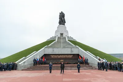 Сюжет: Реконструкция парка у подножия Мамаева кургана - новости Волгограда  | «Городские вести»