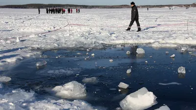 Годовщину падения метеорита можно отметить на льду Чебаркуля - KP.RU