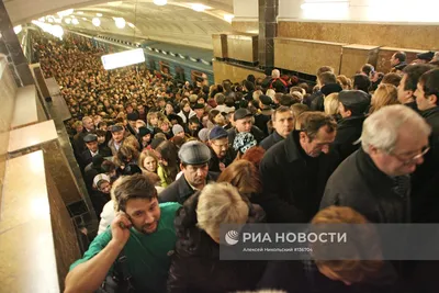 Час пик в московском метро - ТАСС