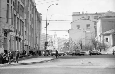 Фото \"Московская архитектура конца 80-х годов\", март - апрель 1987, г.  Москва, Старая пл. - История России в фотографиях