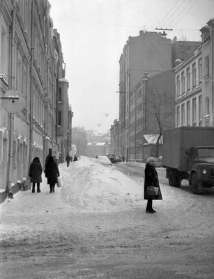 Фото \"Московские улицы и дома 80-х годов в Замоскворечье\", 1985 год, г.  Москва, Замоскворечье - История России в фотографиях