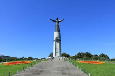 памятник Святым Петра и Февронии Чебоксары,Monument to Saints Peter and  Fevronia Cheboksary, Stock Photo | Adobe Stock