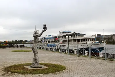 Памятник В. Верещагину в Череповце, ул. К. Маркса, 80 - фото, отзывы 2024,  рейтинг, телефон и адрес