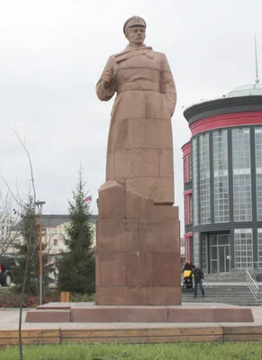 Памятник «Седой Урал» в Екатеринбурге. Фото