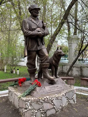 Памятник адмиралу Колчаку (Иркутск) — Википедия