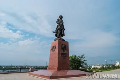 В Иркутске приодели памятник :) | Пикабу