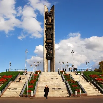 В Ижевске подведены итоги открытого конкурса на лучший памятник бабушке |  портал о дизайне и архитектуре