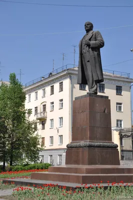 В Ижевске торжественно открыли памятник П. И. Чайковскому | Удмуртский  государственный университет