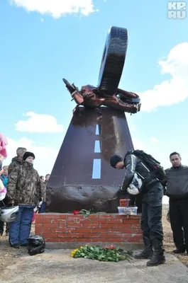 Ижик, жанровая скульптура, Удмуртская Республика, Ижевск, улица Карла  Маркса — Яндекс Карты