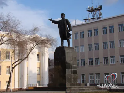 Памятник С. М. Кирову (Санкт-Петербург, Крестовский остров) — Википедия