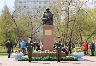 Памятник «Наша десятка» в Красноярске