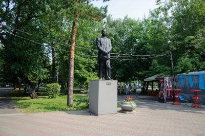 Скульптура \"Остап Бендер\", Красноярск: лучшие советы перед посещением -  Tripadvisor