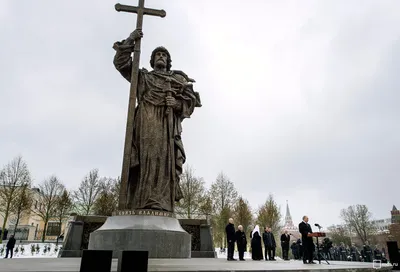 Памятник Путину в Москве | Памятники всего мира | Памятники, Памятник,  Москва