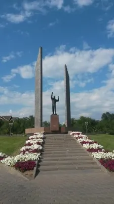 Памятник В.П.Чкалову, г. Оренбург :: Александр – Социальная сеть ФотоКто