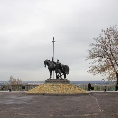 Памятник «Первопоселенец»: информация и фото, где находится Памятник  «Первопоселенец»