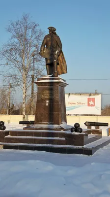 В Прикамье возмутились из-за некрасивого памятника лыжнику. Его сравнили с  Аленкой из Нововоронежа