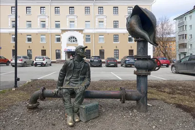 Памятник Юрию Гагарину в Перми