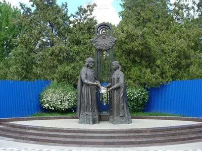 Памятник «Тачанка-Ростовчанка» в Ростове-на-Дону - Достопримечательность