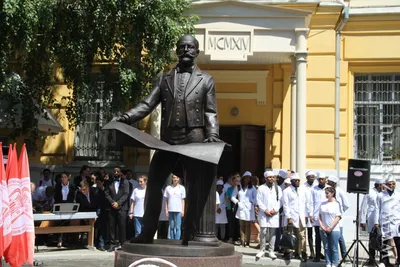 Памятник Сталину в Приволжском сквере | Фотографии старого Саратова