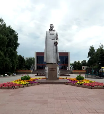 Памятники в Ульяновске. Изготовление памятников Ульяновск. Заказать памятник  в Ульяновске. Купить памятник Ульяновск. Мастерская памятников в  Ульяновске. Памятники от производителя Ульяновск. Купить памятник недорого.  Памятник на могилу. Каталог ...