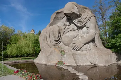 Волгоград Мамаев курган Церковь Всех Святых Памятник Фотография