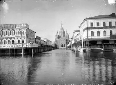 Лица большой воды: Нижний Новгород в фотографиях и открытках XIX-XX веков