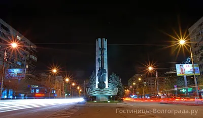 File:Гостиница Волгоград ночью.jpg - Wikimedia Commons