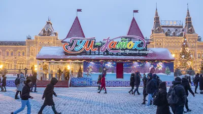 Улица ночи зимой на окраине города Редакционное Изображение - изображение  насчитывающей темно, снежок: 190108070