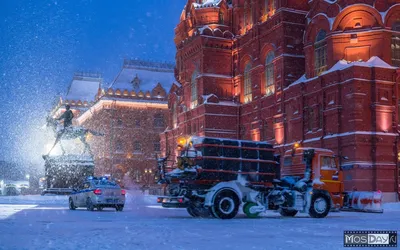 Ночной снегопад в Москве | Пикабу