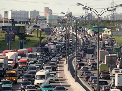 Пробки в Москве достигли максимальных 10 баллов — РБК