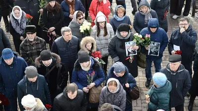 На парковке не было мест, опоздали на сеанс»: семья чудом спаслась при  пожаре в ТЦ «Зимняя вишня» - KP.RU