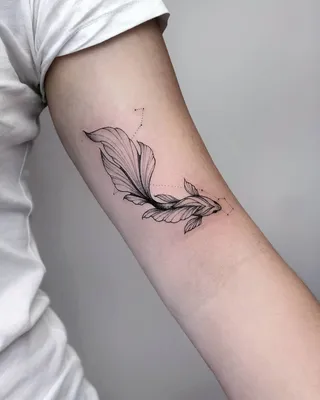 Рыбка от мастера студии Pakhanoff Tattoo Art • Moscow Тату рыбка/ тату рыбы/  тату на руке/ тату для дев… | Татуировка на ноге, Тату для парня, Маленькие  татуировки