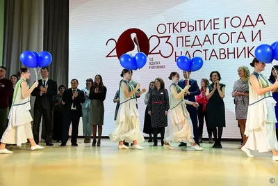 NEWSru.com :: В Барнауле вынудили уволиться учительницу - \"моржа\", сравнив  с проституткой из-за ФОТО в мини-платье и купальнике