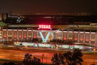 Vegas Shopping Mall in Moscow, Russia Editorial Stock Photo - Image of  kuntsevo, rink: 138302388