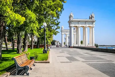 Мамаев курган, Эльтон и метротрам, или Чем удивит туристов Волгоградская  область | Интерфакс-Туризм