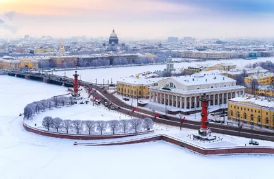 Достопримечательности св.. Санкт-петербург. Зима в городе на неве в России  Стоковое Изображение - изображение насчитывающей остров, колесница:  209524913