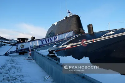 Фотография Март 2011 года. Мурманская область, Гаджиево. Тренировка  моряков-подводников. | Фотобанк ГеоФото/GeoPhoto | GetImages Group