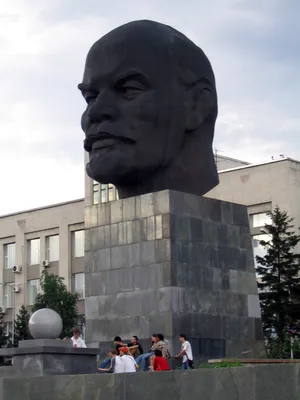 Голова ленина в Улан-Удэ фото фото