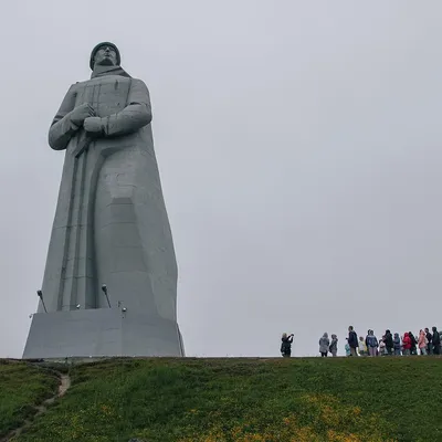 Город-герой Мурманск, жанровая скульптура, Мурманск, улица Папанина —  Яндекс Карты