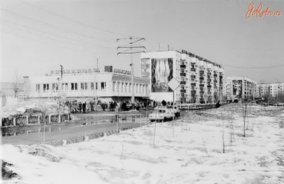 Россия. Город Сургут. Памятник основателям города Сургута. | Памятник, Город,  Россия