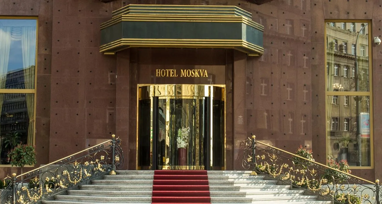 Звана гостиница. Гостиница Москва. Отель здание. Гостиничные здания. Здание гостиницы.