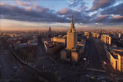 Секреты сталинской высотки - пешеходная экскурсия по Москве - Однодневные  экскурсионные программы