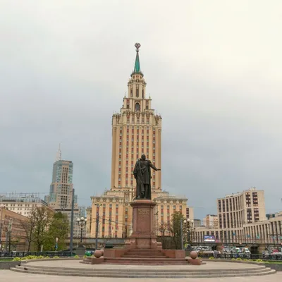 Хилтон Москва Ленинградская 5*. Официальный сайт отеля. Главная страница